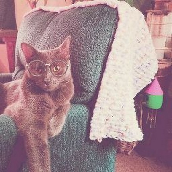 Meet your Posher, Danielle - Picture 1 of 1